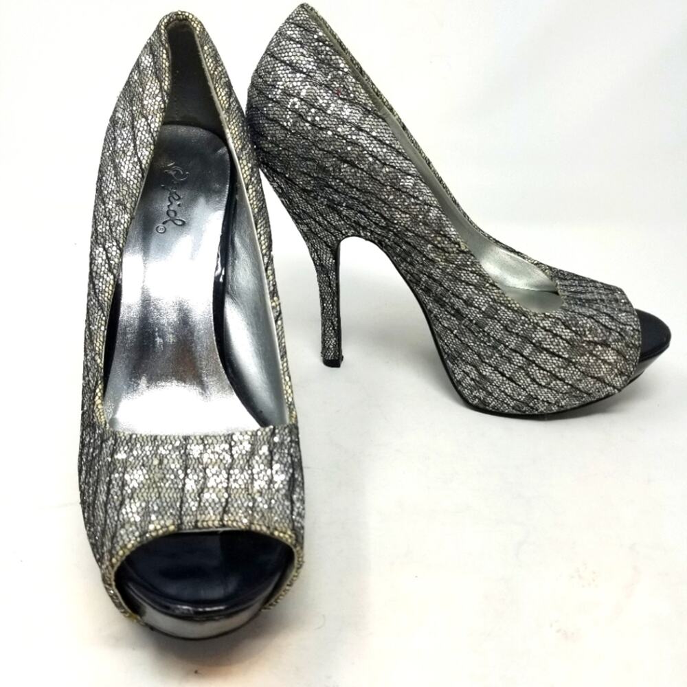 Qupid Silver Metallic‎ Platform Stilettos Heels Comfortable Women's Size 8